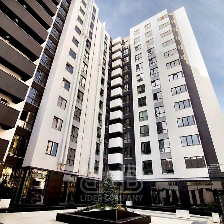 Minimalist Style Apartment With Best Location Chisinau Exterior photo